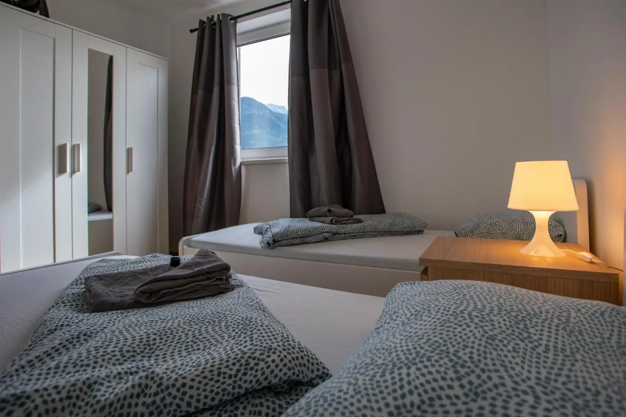 Innsbruck East Side Apartment I Free Street Parking Austria