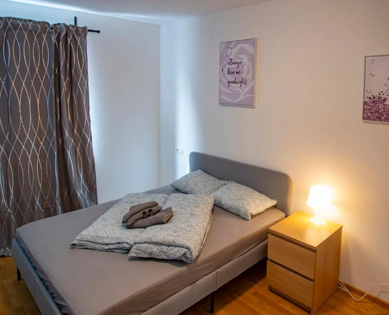 Innsbruck East Side Apartment I Free Street Parking