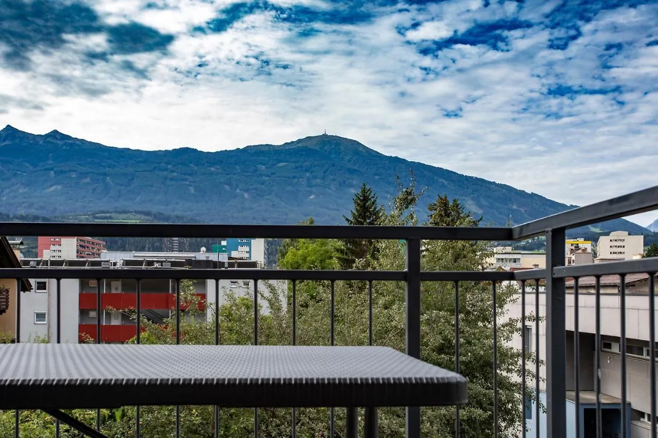 Innsbruck East Side Apartment I Free Street Parking 0*,  Austria
